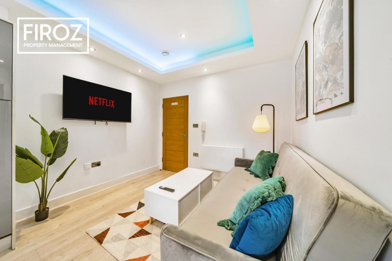Brand New, 1 Bed 1 Bath, Modern Town Center Apartment, Netflix By Redwood Stays Aldershot Bagian luar foto