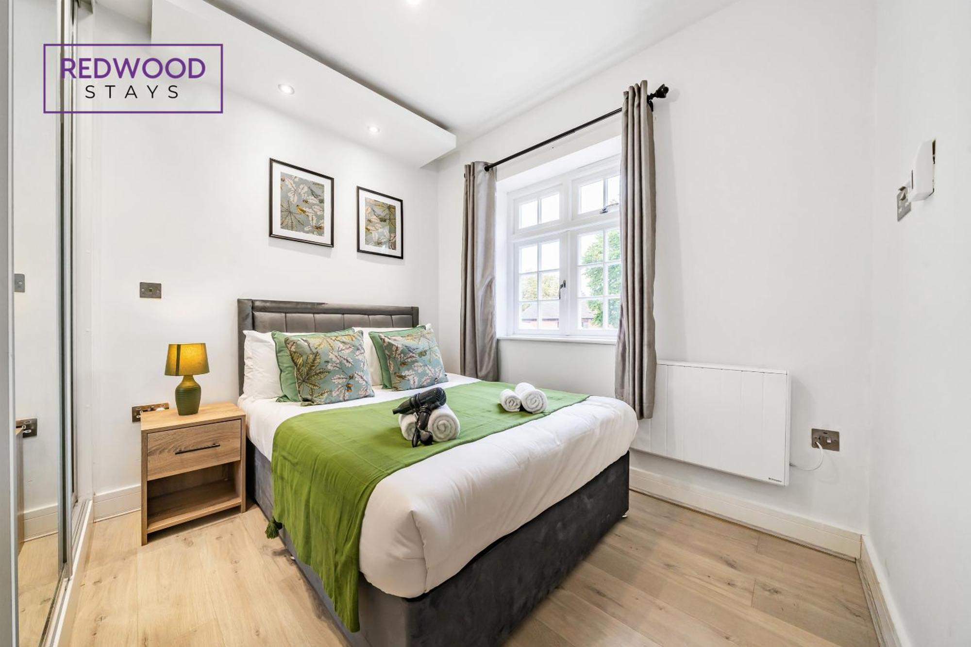 Brand New, 1 Bed 1 Bath, Modern Town Center Apartment, Netflix By Redwood Stays Aldershot Bagian luar foto